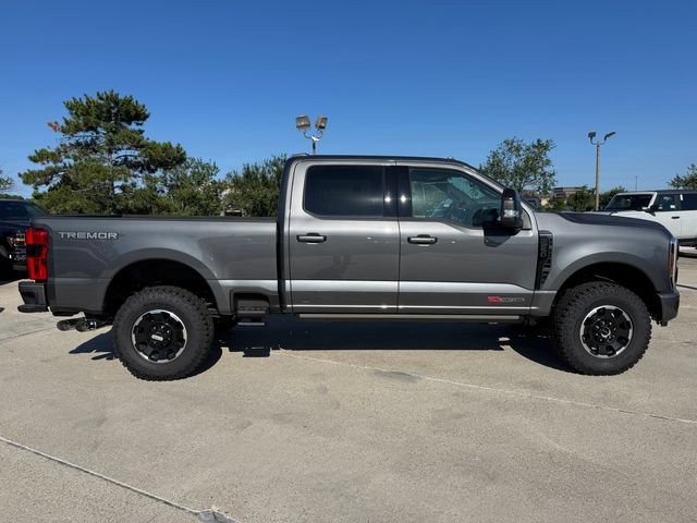 New 2026 Ford F250 Platinum w/ Tremor Off-Road Package AWD/4WD image 2