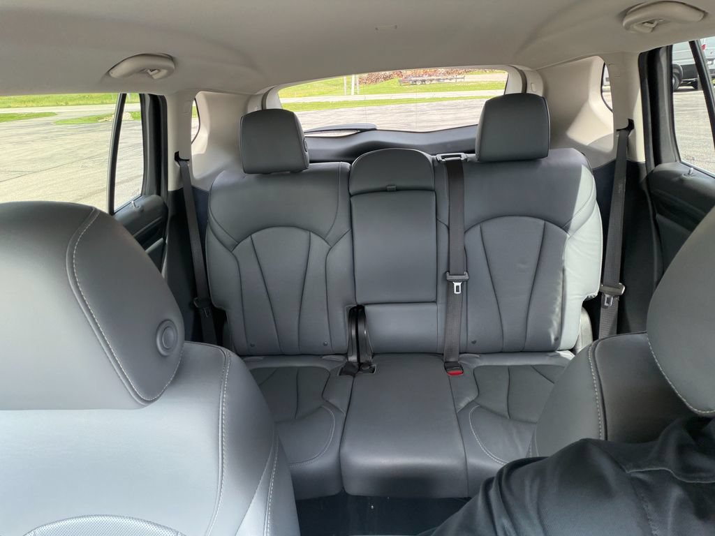 Used 2020 Buick Envision Essence AWD/4WD image 21