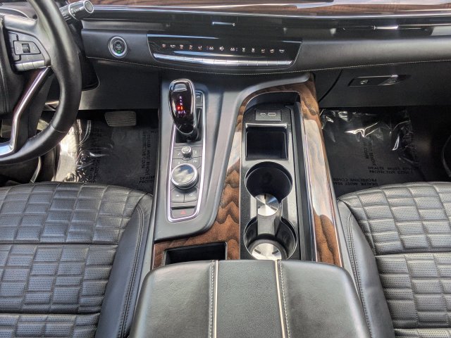 Used 2023 Cadillac Escalade ESV Premium Luxury Platinum AWD/4WD image 21