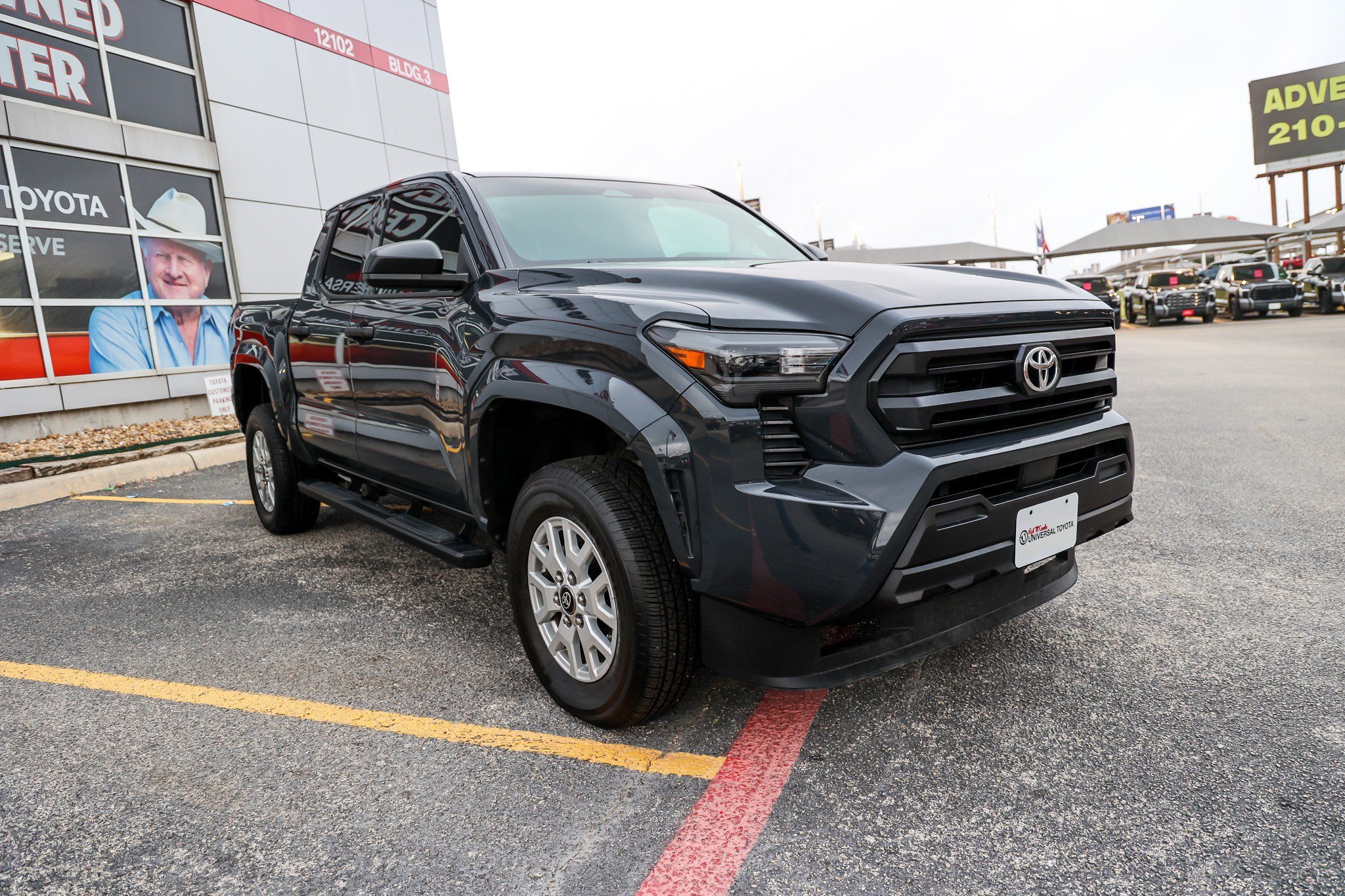 Certified 2025 Toyota Tacoma SR AWD/4WD image 5