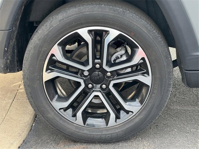 Used 2022 Jeep Compass Limited image 12