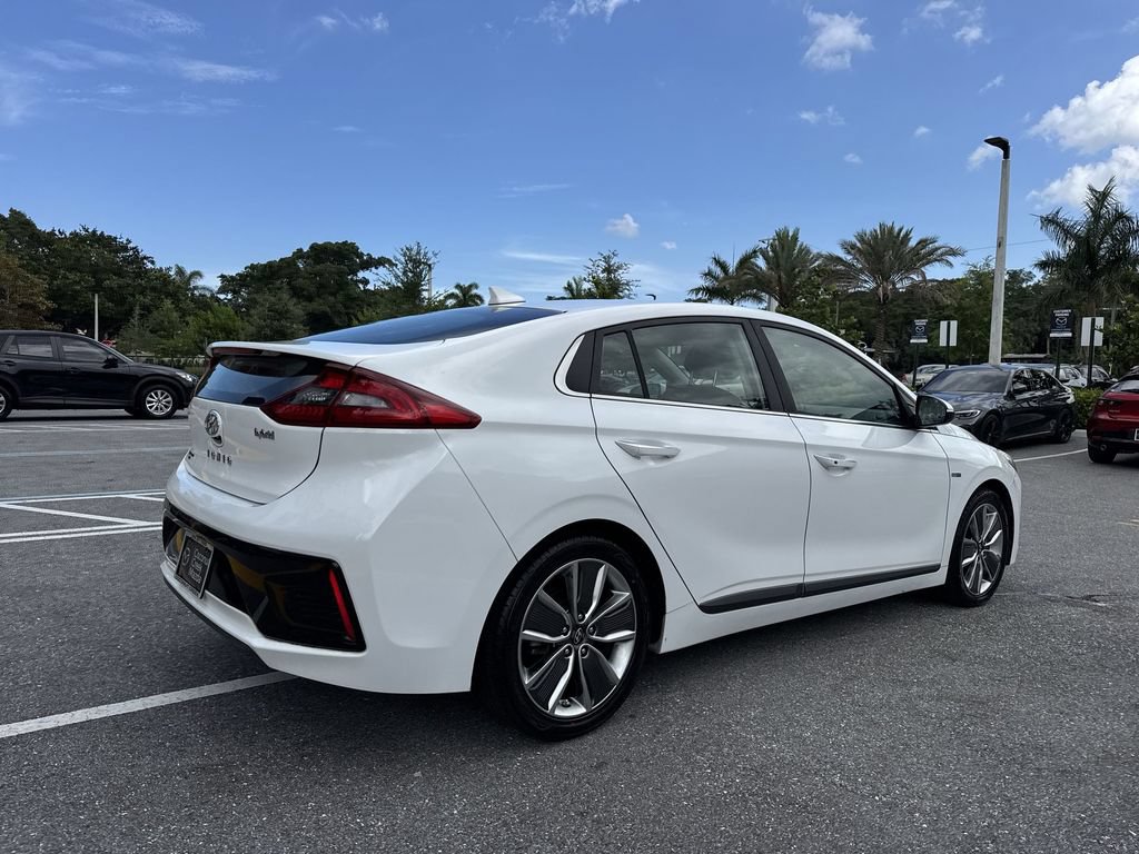 Used 2019 Hyundai Ioniq Limited FWD image 24