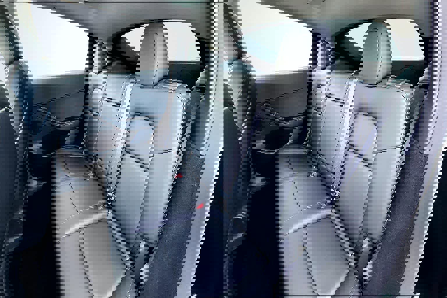 Used 2023 Tesla Model Y Long Range image 13