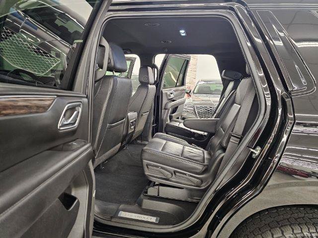 Used 2022 Chevrolet Tahoe Z71 w/ Z71 Off-Road Package AWD/4WD image 37