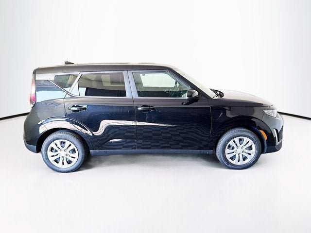 Certified 2024 Kia Soul LX FWD image 4