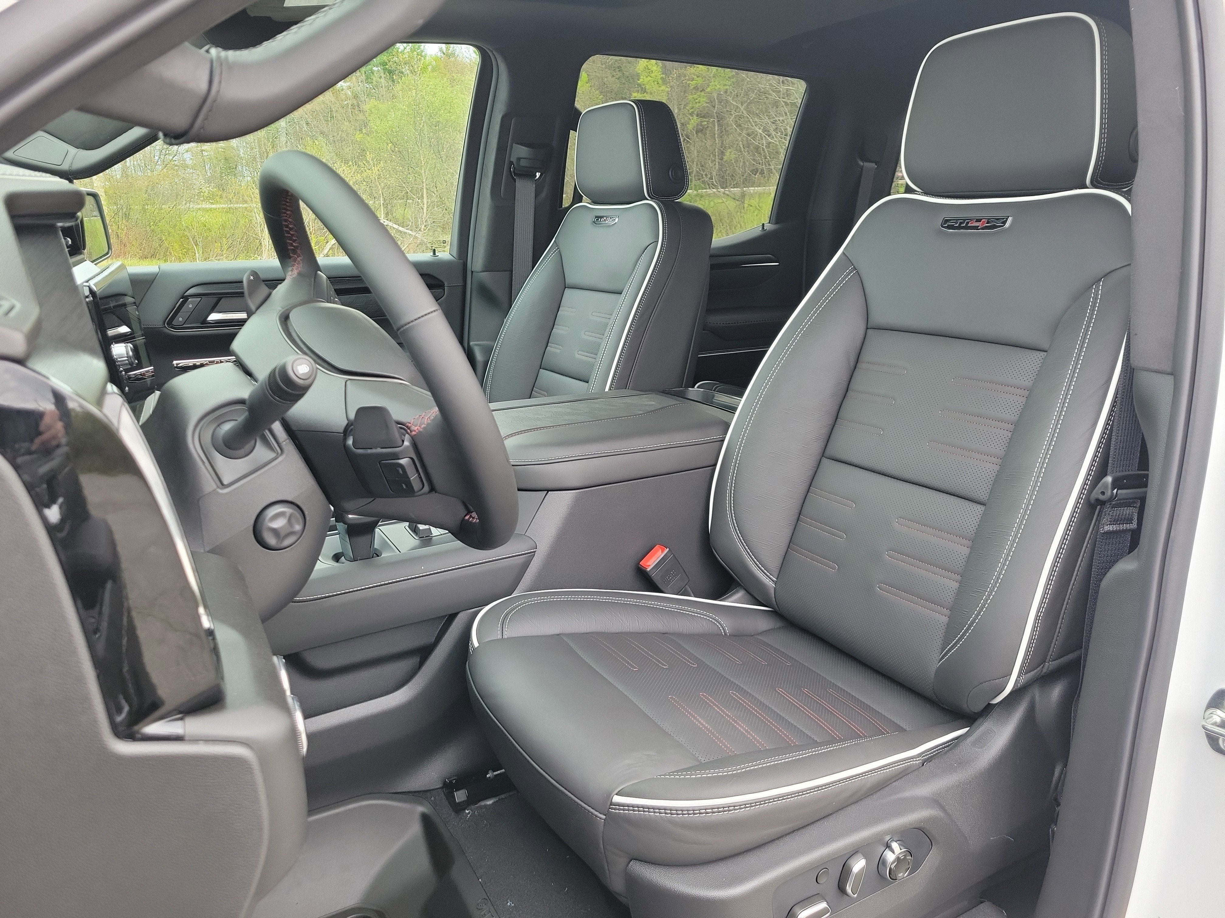 New 2026 GMC Sierra 1500 AT4X AWD/4WD image 4