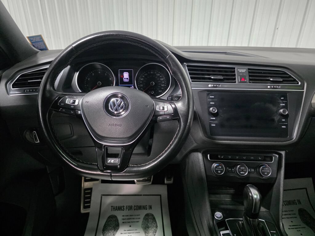 Used 2021 Volkswagen Tiguan SE R-Line w/ 3rd Row Seat Package AWD/4WD image 8