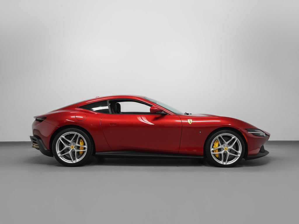 Certified 2022 Ferrari Roma RWD image 8