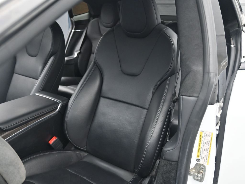 Used 2021 Tesla Model S Plaid image 22