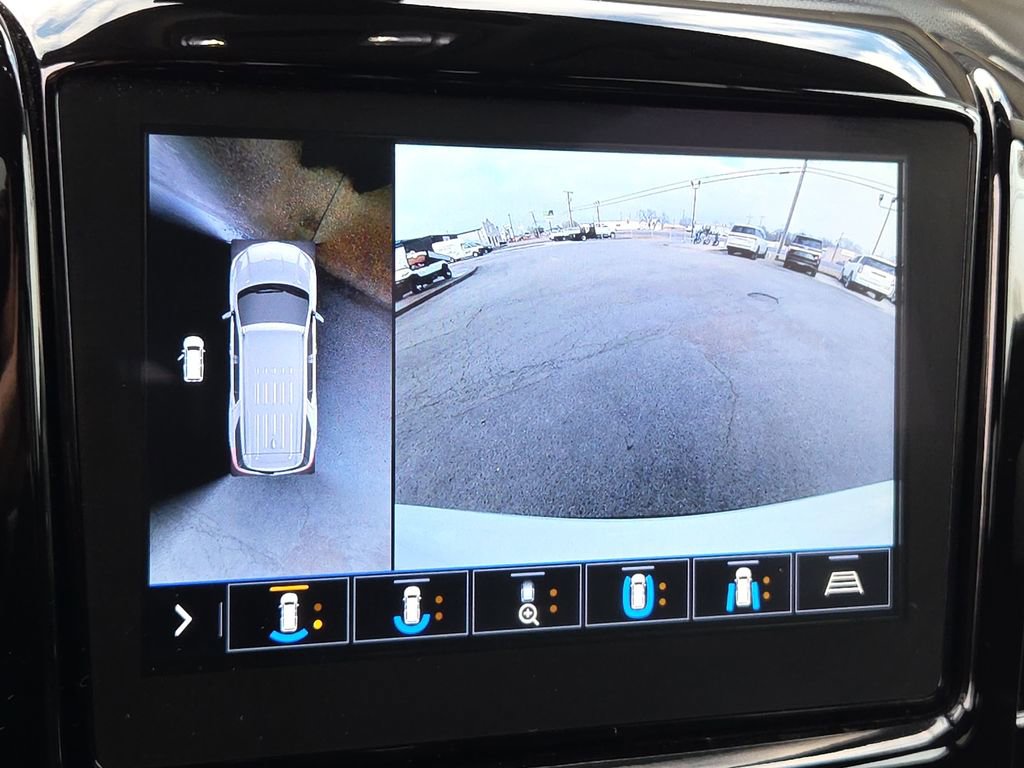 Used 2021 Chevrolet Traverse RS image 21