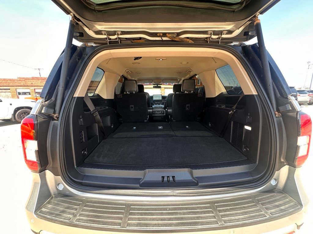 Used 2022 Ford Expedition XLT RWD image 6