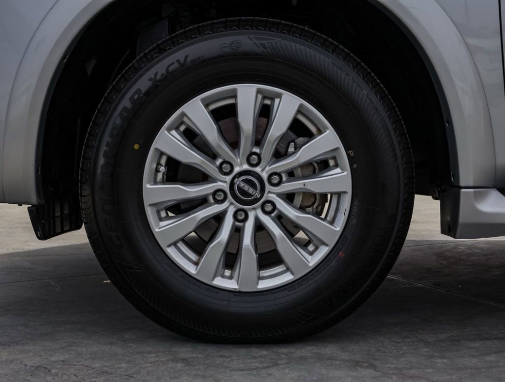 Used 2024 Nissan Armada SV RWD image 11