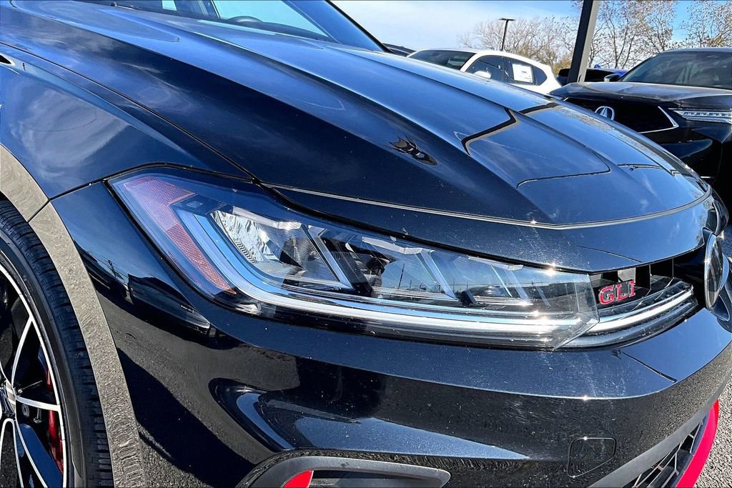 Used 2025 Volkswagen Jetta GLI Autobahn image 40