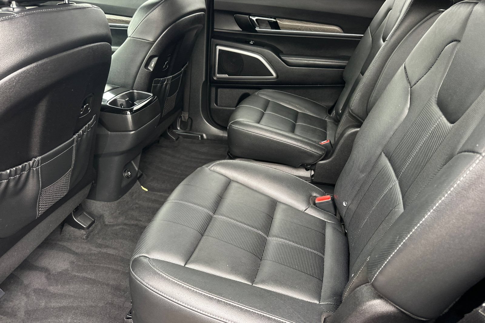 Used 2021 Kia Telluride EX w/ EX Premium Package AWD/4WD image 12