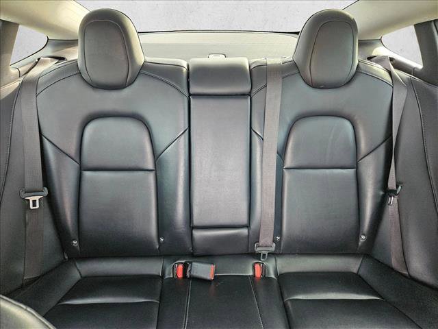 Used 2018 Tesla Model 3 Long Range image 17