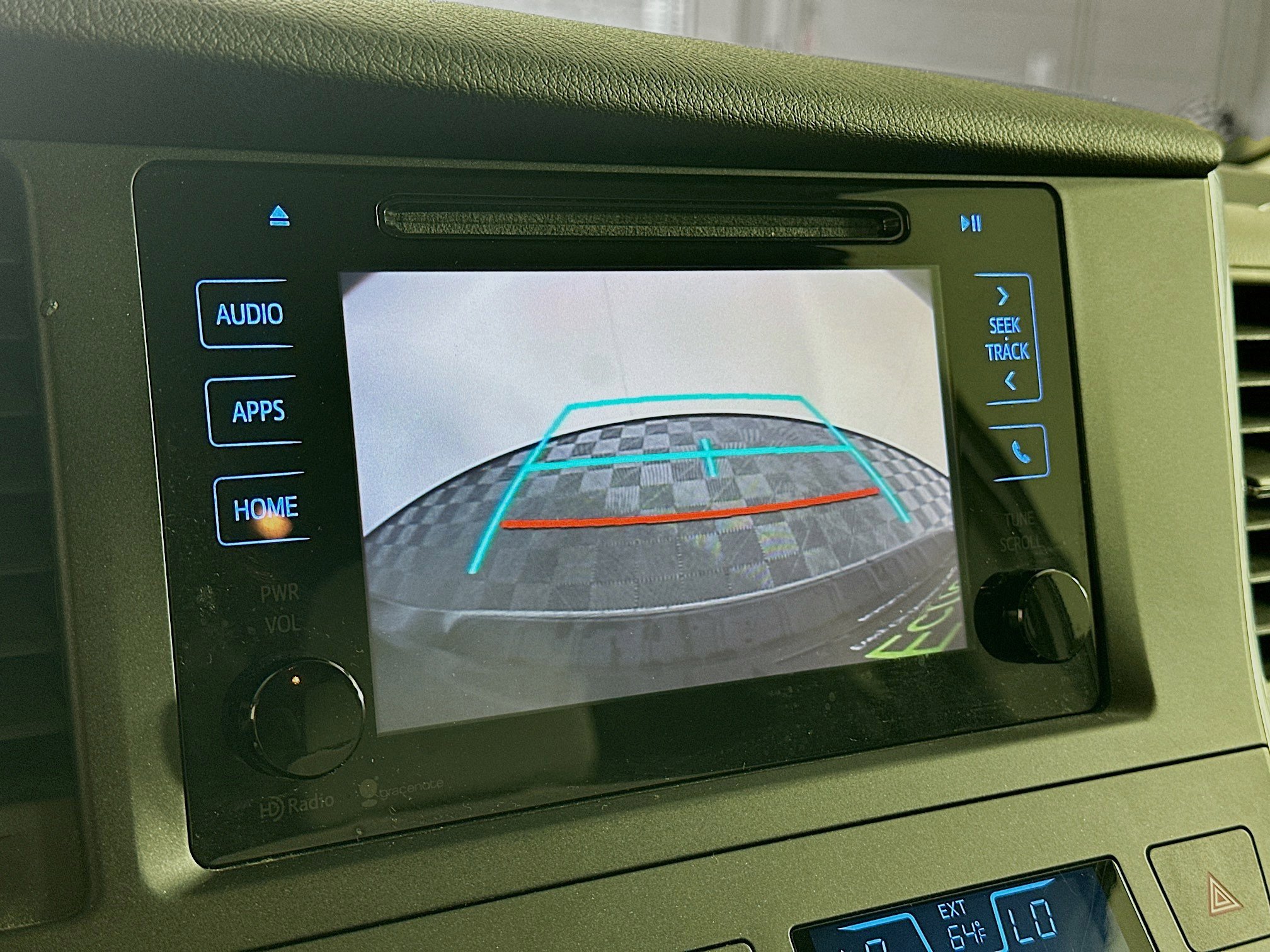 Used 2015 Toyota Sienna LE FWD image 22