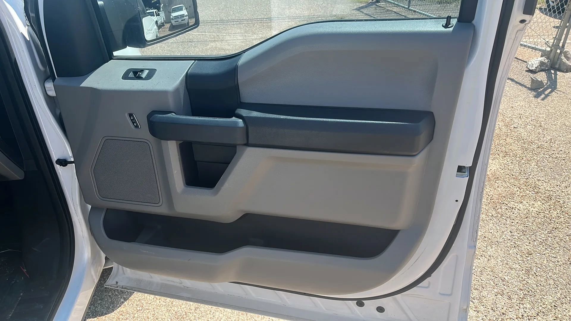 Used 2016 Ford F150 XL w/ Equipment Group 101A Mid image 16