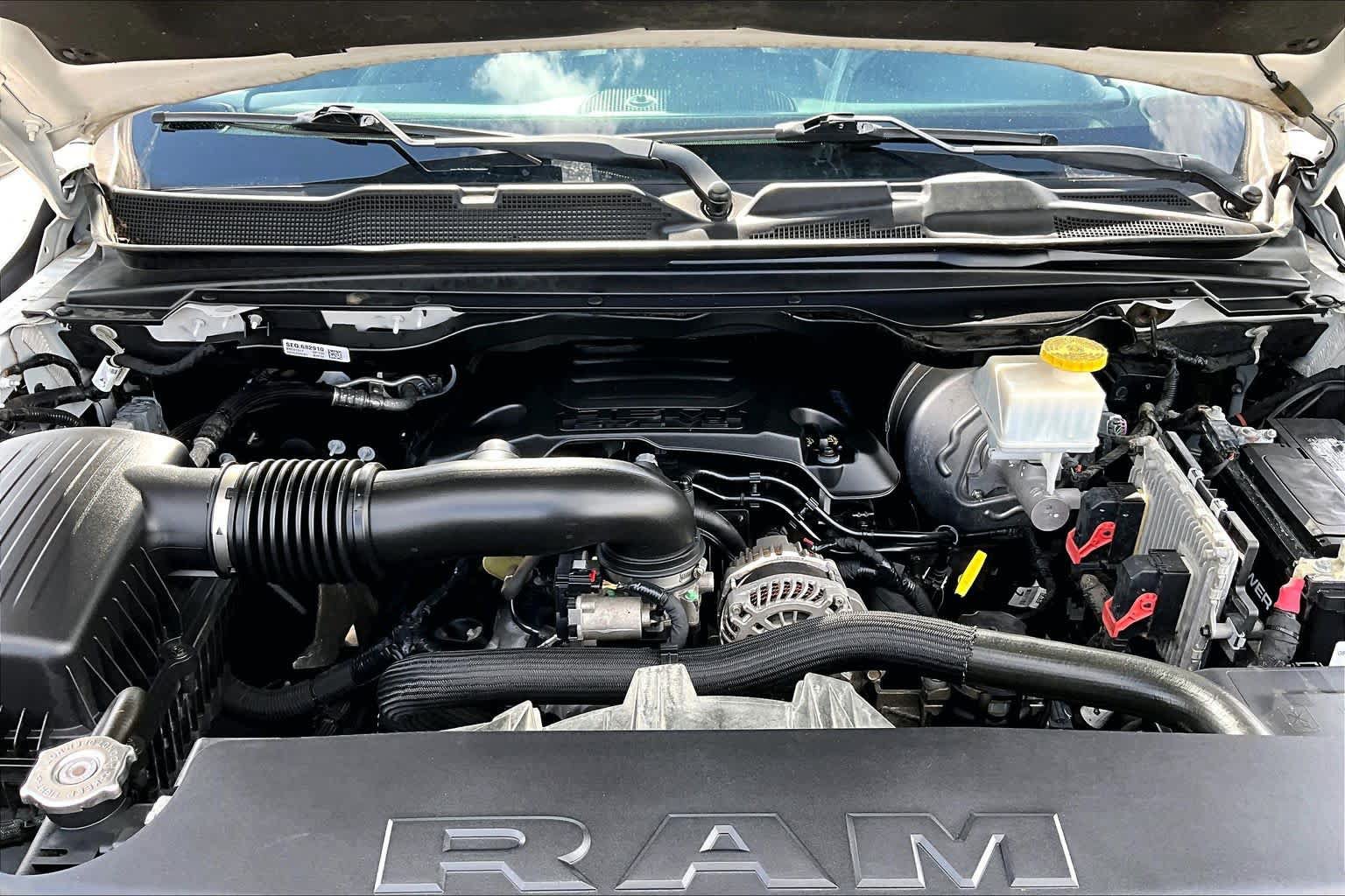 Used 2019 RAM 1500 Big Horn RWD image 32