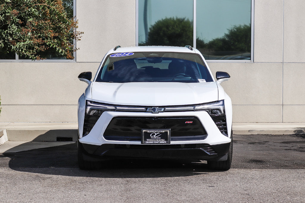 Used 2024 Chevrolet Blazer EV RS AWD/4WD image 2