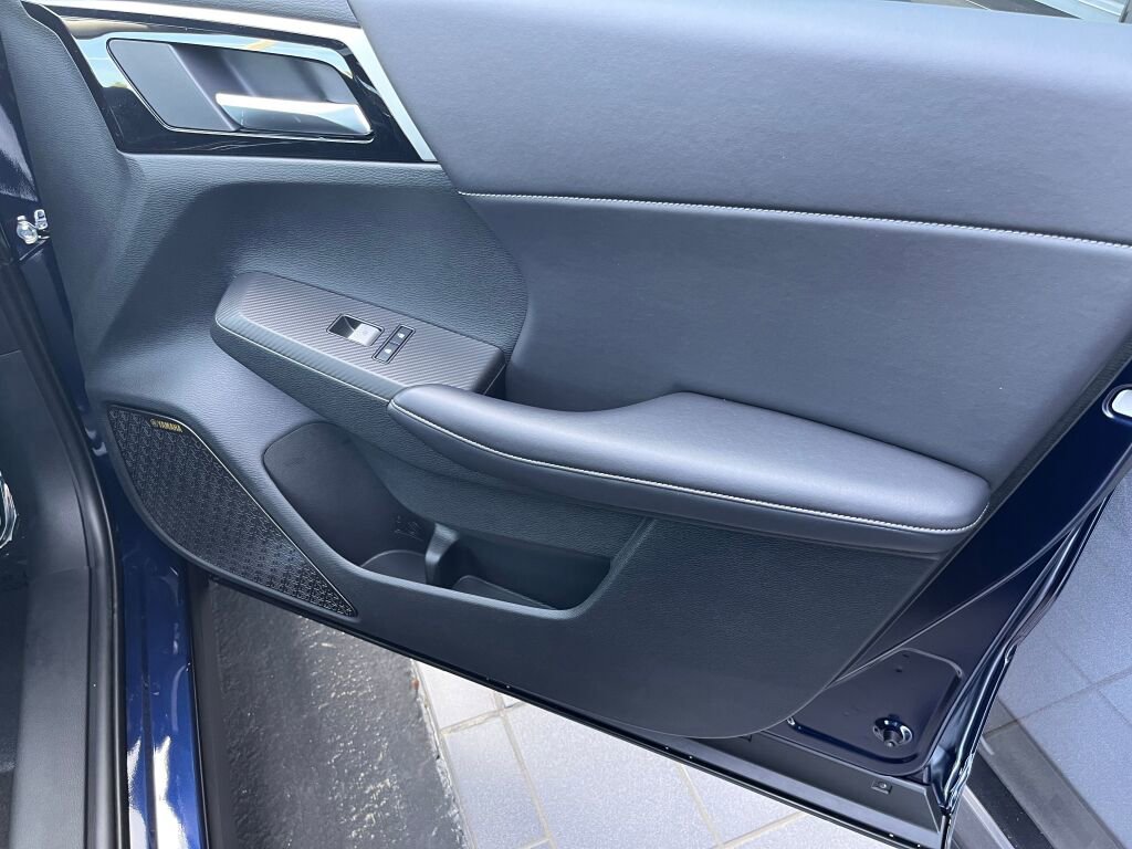 New 2025 Mitsubishi Outlander SE image 30