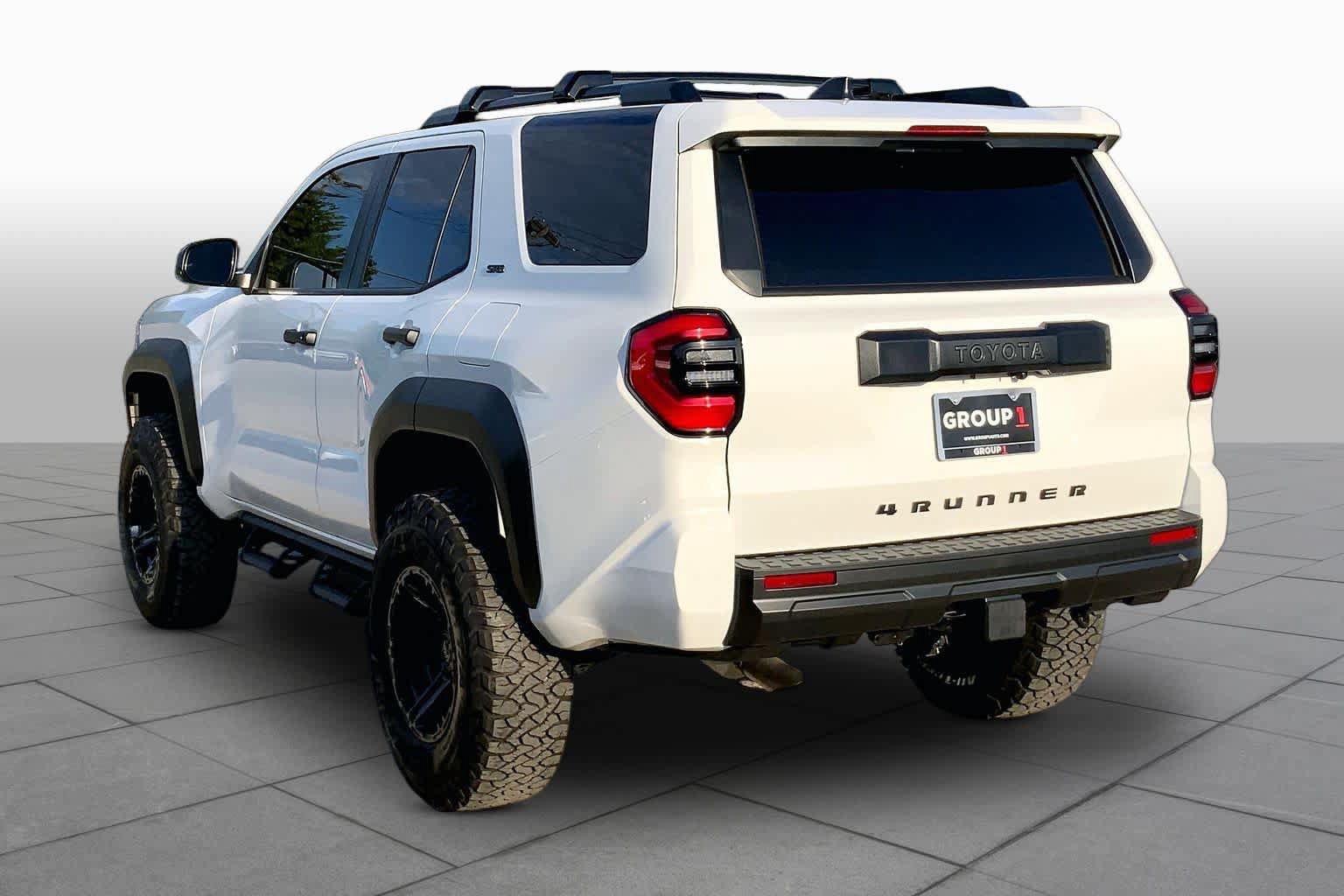 Used 2026 Toyota 4Runner SR5 AWD/4WD image 12