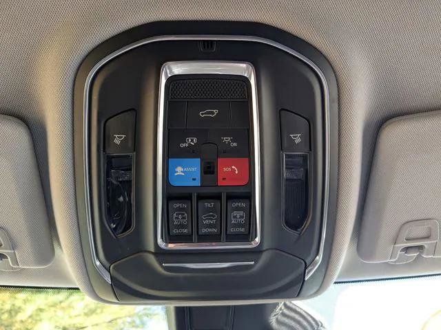 Certified 2021 Jeep Grand Cherokee L Limited w/ MOPAR Finishing Package image 20