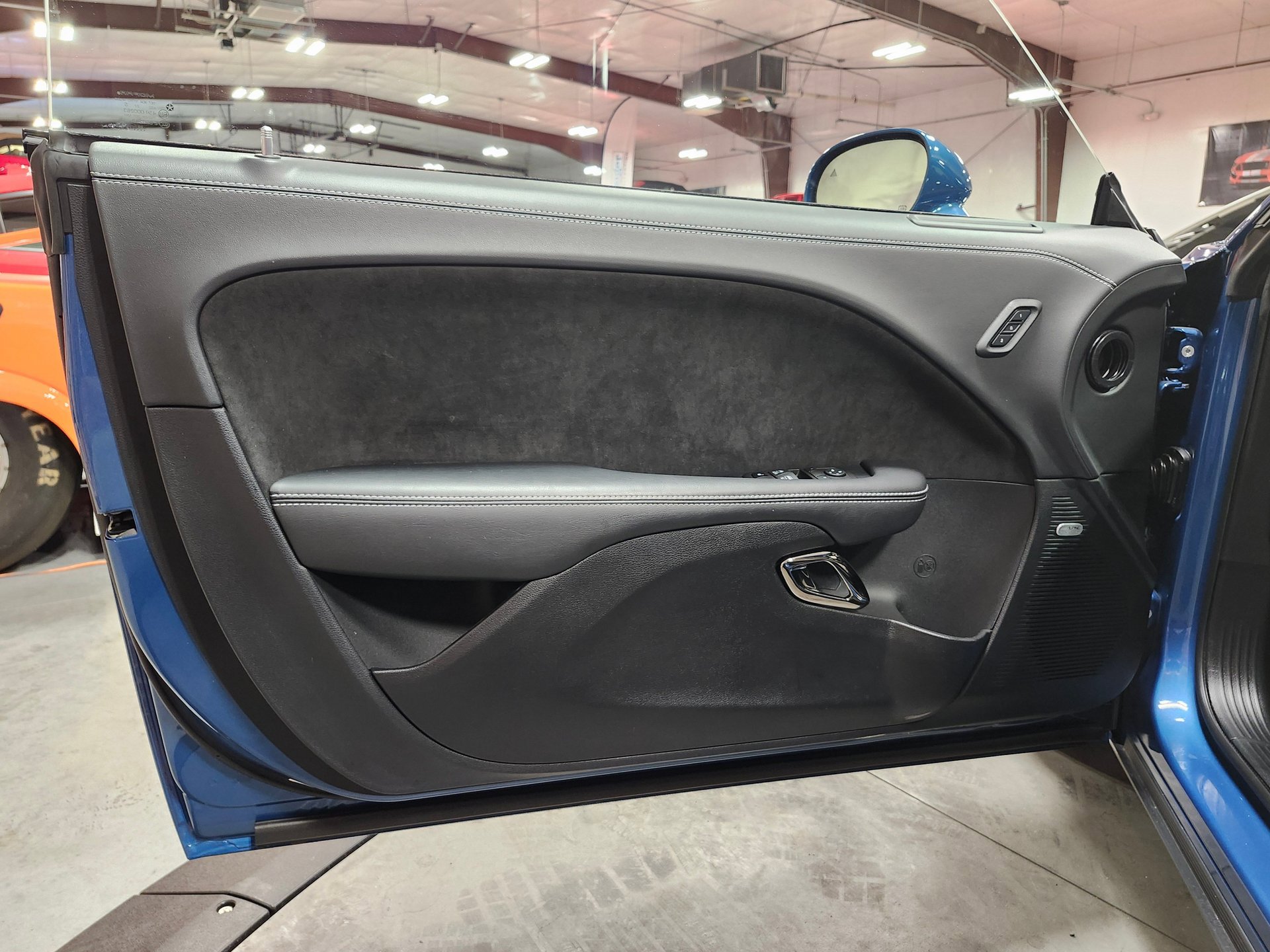 Used 2022 Dodge Challenger SRT Hellcat RWD image 23