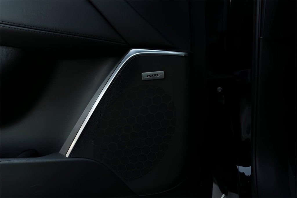 Used 2020 Cadillac Escalade ESV 4WD image 27