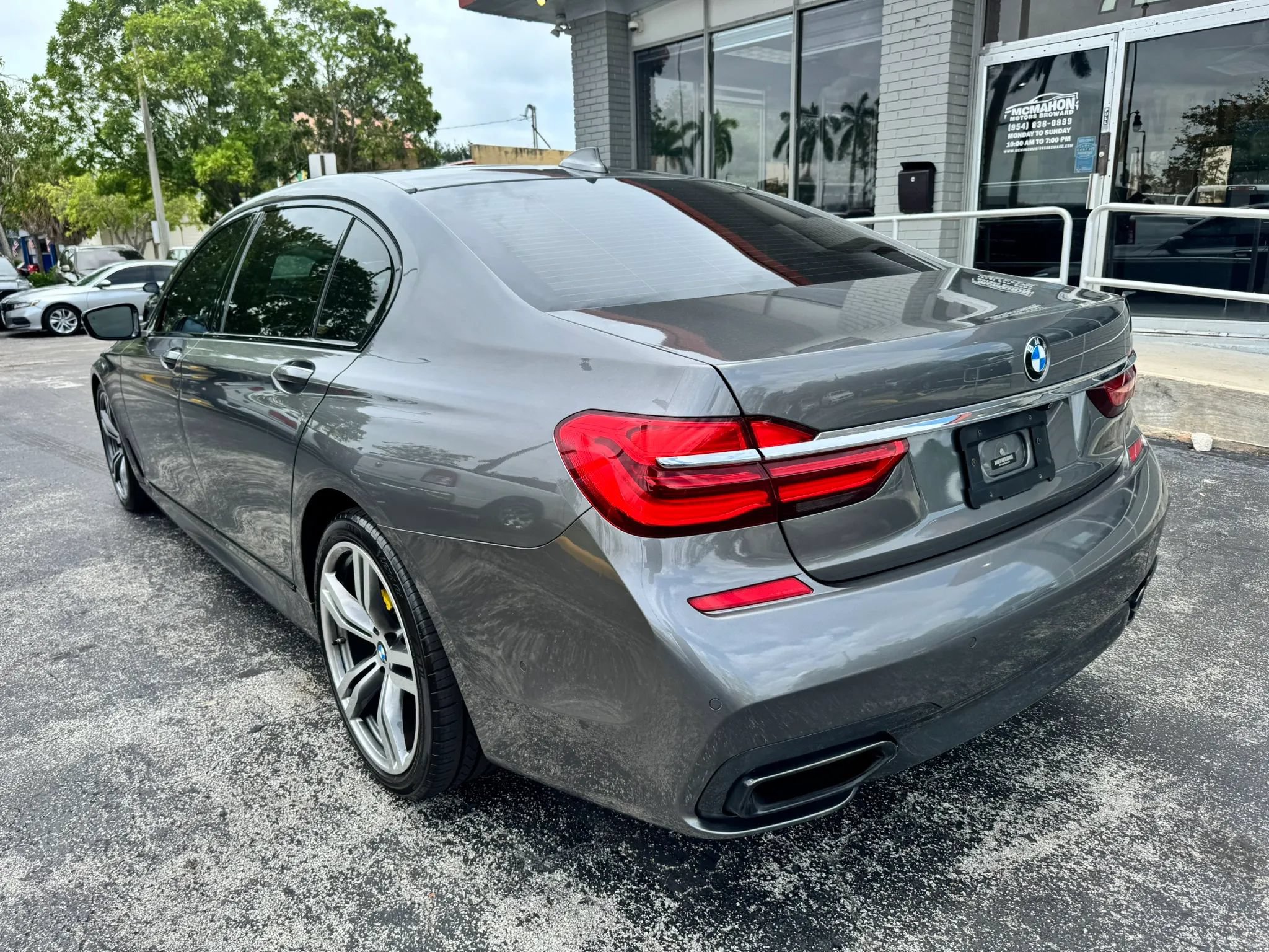 Used 2016 BMW 750i xDrive AWD/4WD image 7