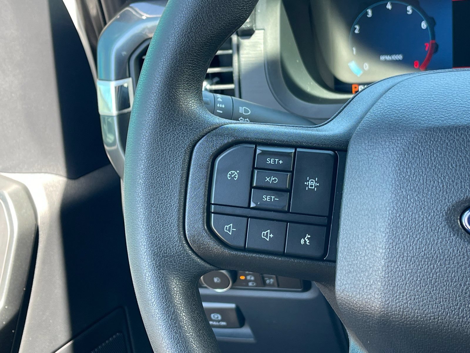 Used 2025 Ford F150 STX w/ Equipment Group 200A AWD/4WD image 24