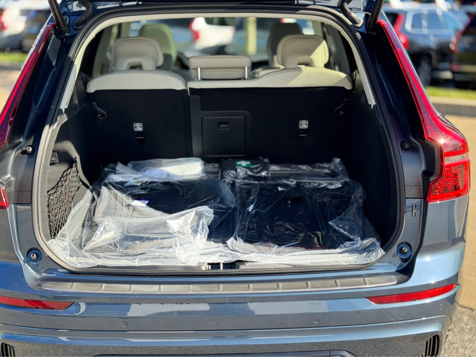 New 2026 Volvo XC60 B5 Ultra w/ Protection Package Premier image 7