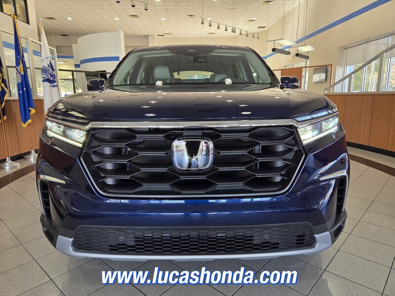 Used 2023 Honda Pilot EX-L image 2