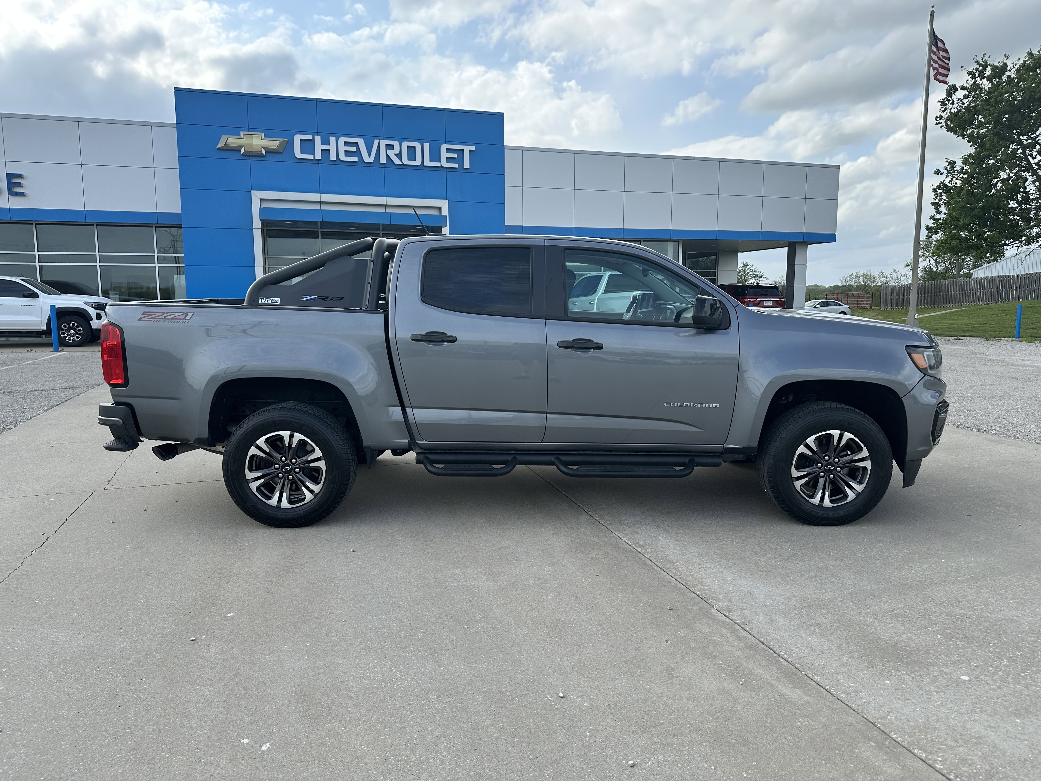 Used 2021 Chevrolet Colorado Z71 w/ Safety Package AWD/4WD image 6
