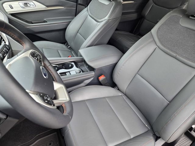 New 2026 Ford Explorer Active w/ Active Comfort Package RWD image 17