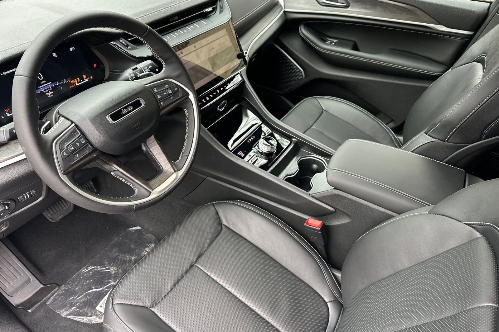 New 2026 Jeep Grand Cherokee Limited AWD/4WD image 9