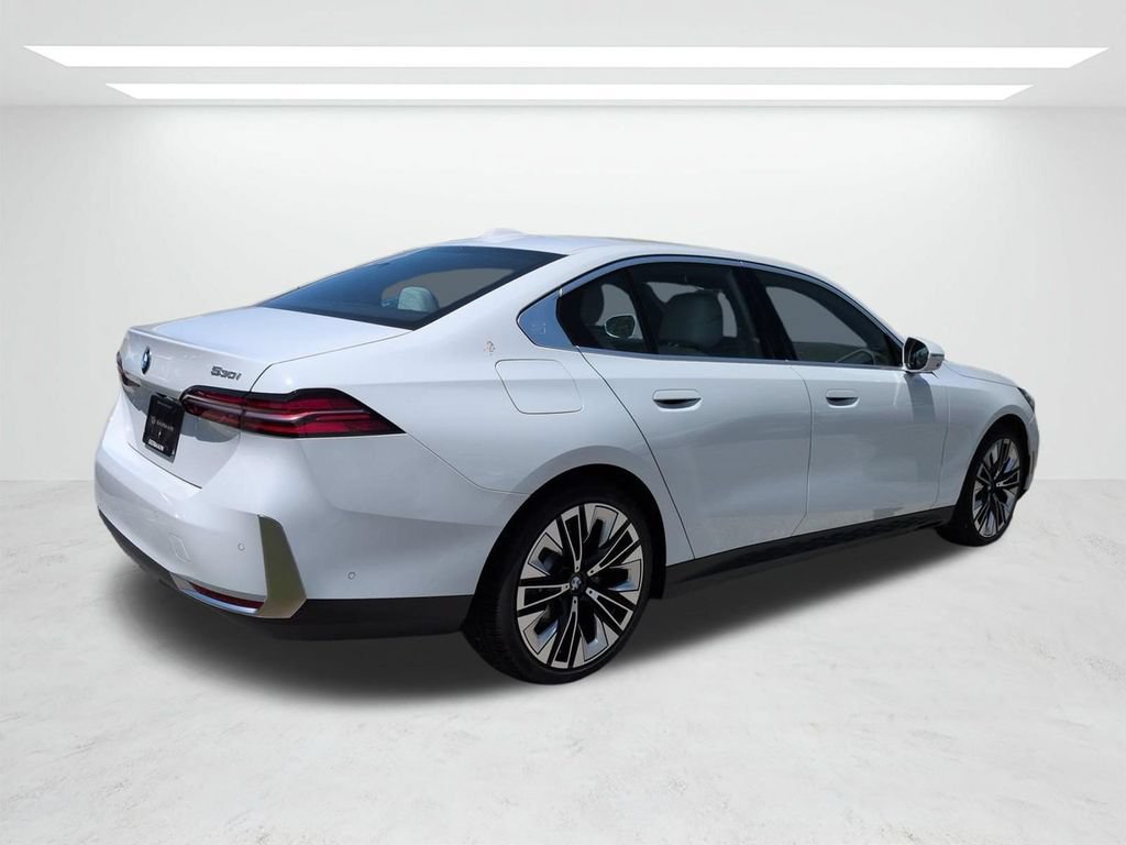 New 2027 BMW 530i w/ Premium Package RWD image 4
