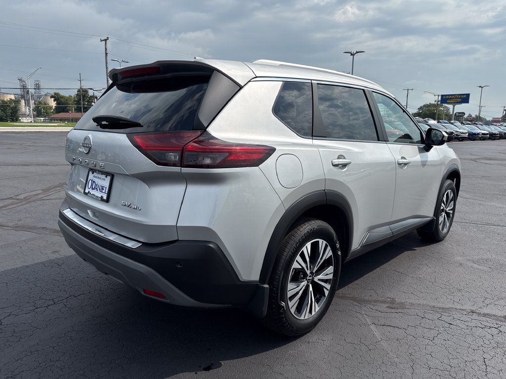 Used 2023 Nissan Rogue SV w/ SV Premium B Package AWD/4WD image 8