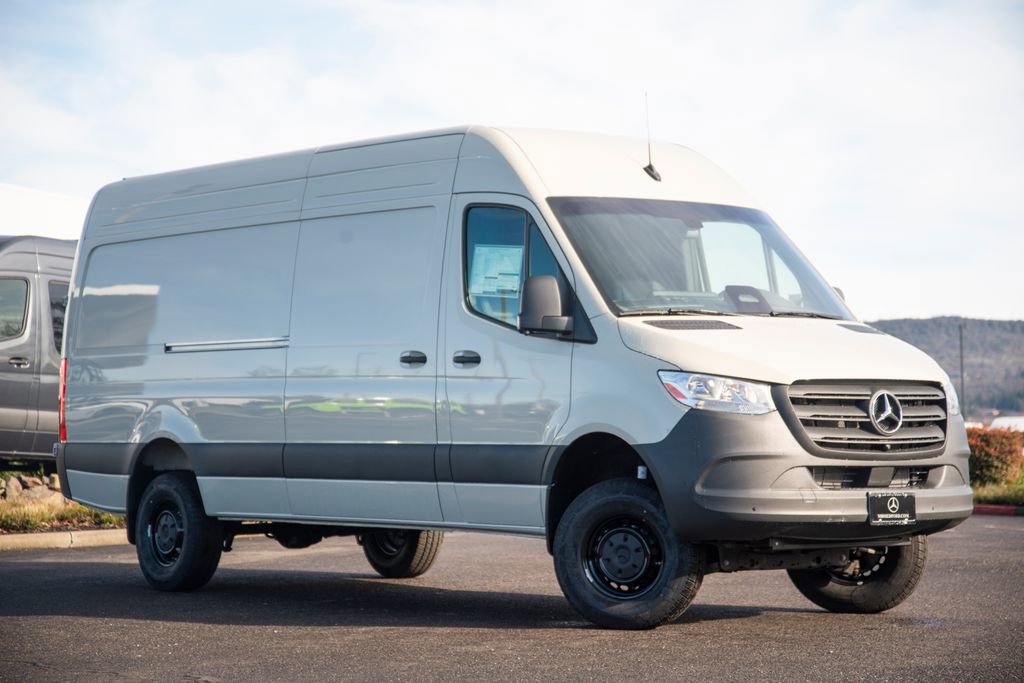 New 2026 Mercedes-Benz Sprinter 2500 image 3