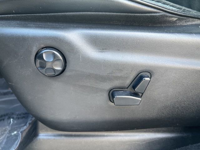 Used 2017 Jeep Grand Cherokee Overland image 25