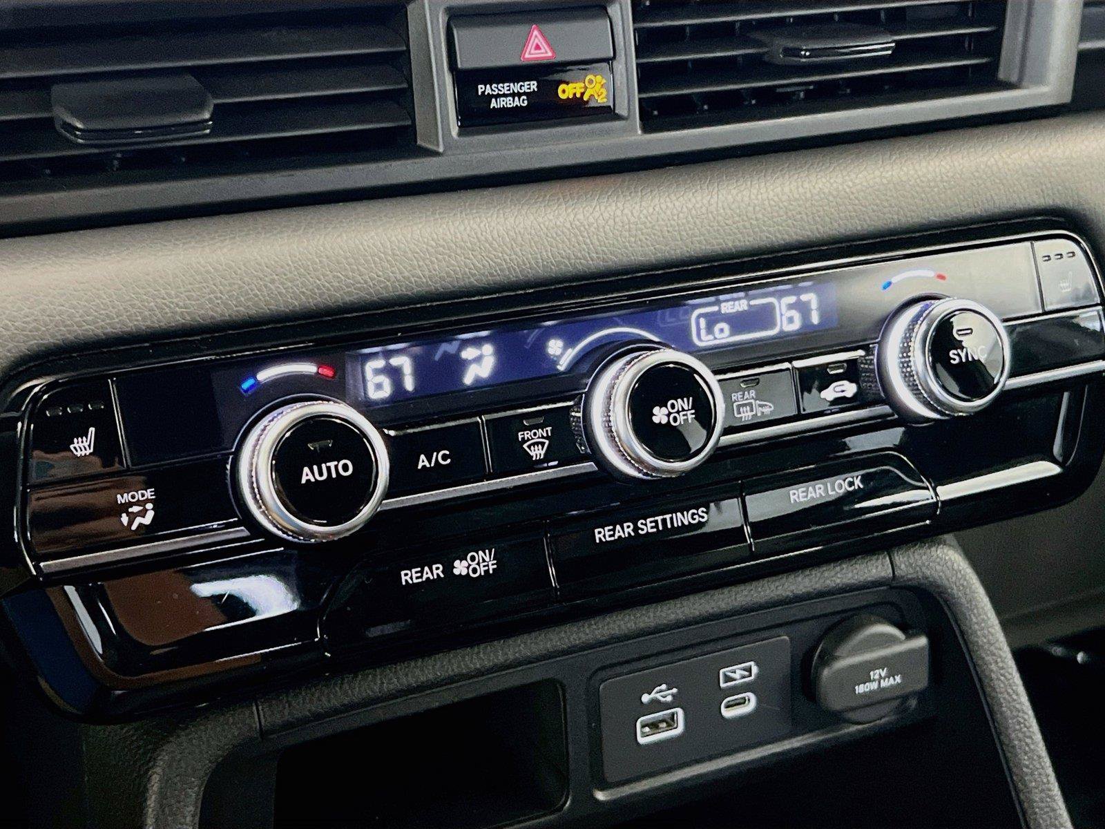 Certified 2025 Honda Pilot TrailSport image 9
