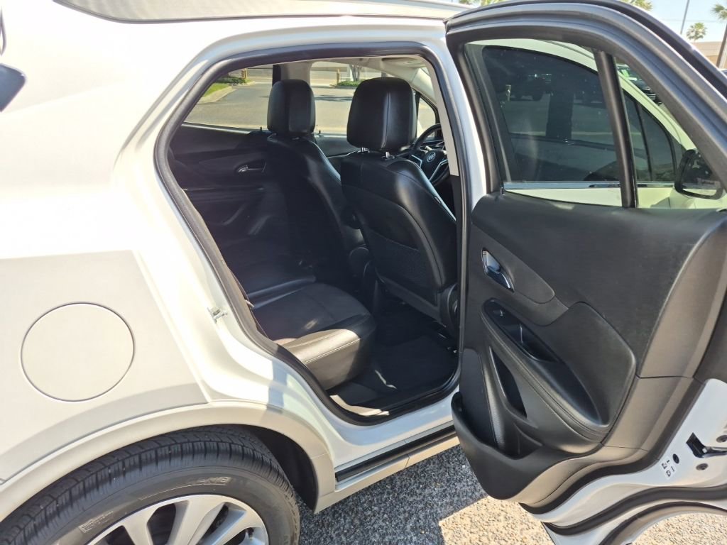 Used 2018 Buick Encore Preferred FWD image 18