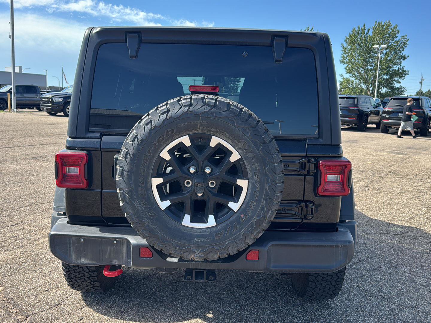 Used 2026 Jeep Wrangler Unlimited Rubicon AWD/4WD image 5