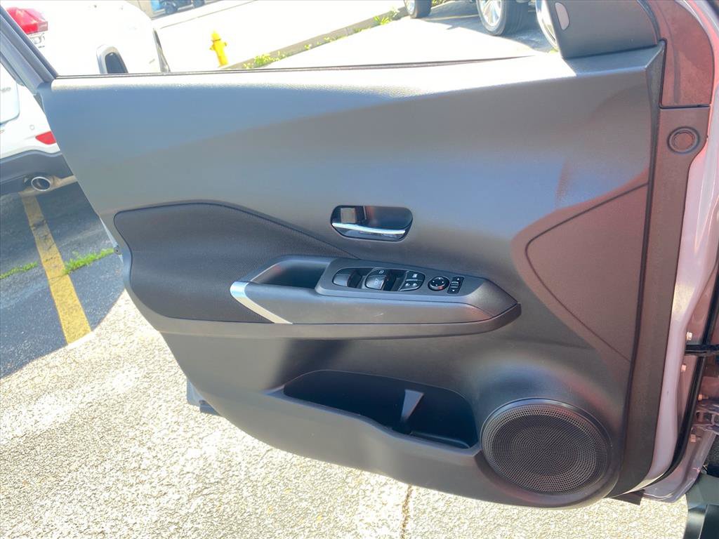 Used 2022 Nissan Kicks SV FWD image 16