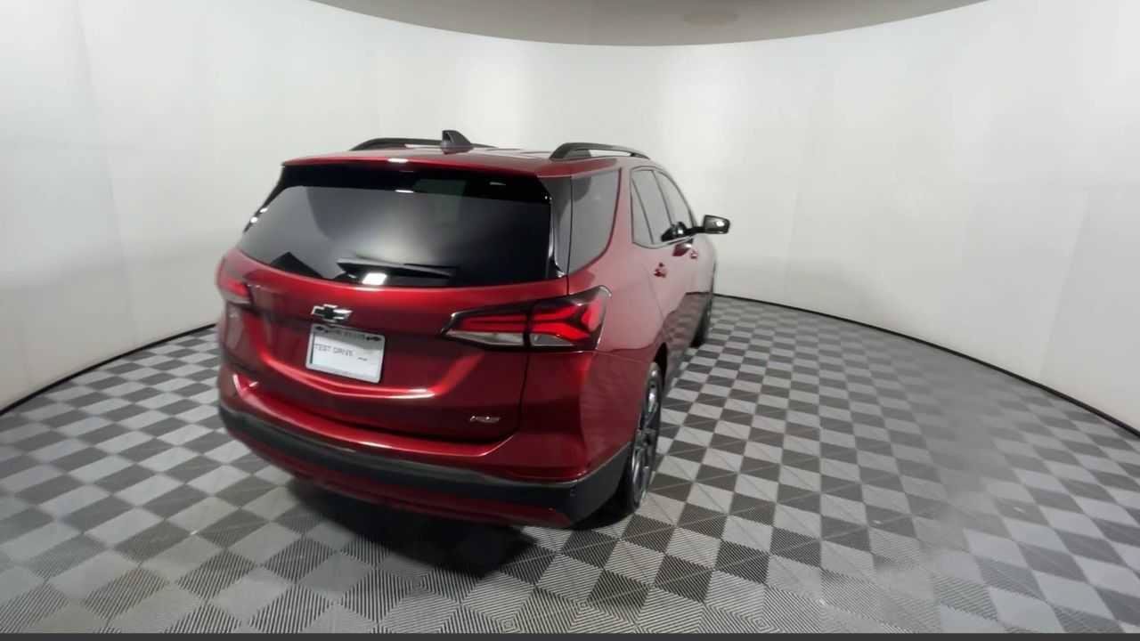 Certified 2022 Chevrolet Equinox RS w/ RS Leather Package FWD image 9
