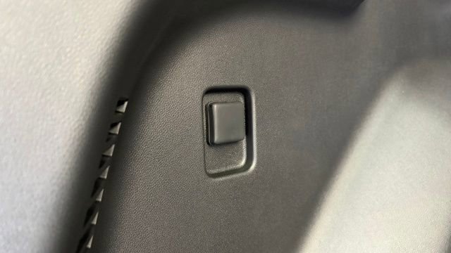 New 2026 Chevrolet Equinox EV LT AWD/4WD image 5