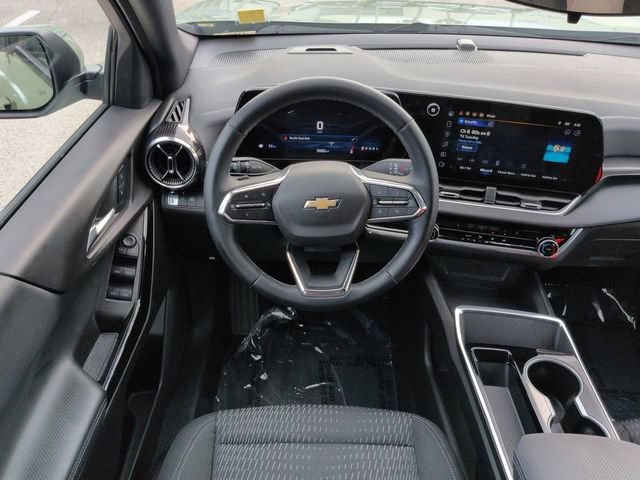 Used 2025 Chevrolet Equinox LT FWD image 16