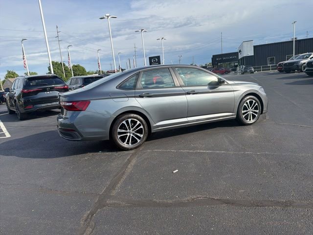 Used 2025 Volkswagen Jetta Sport FWD image 7