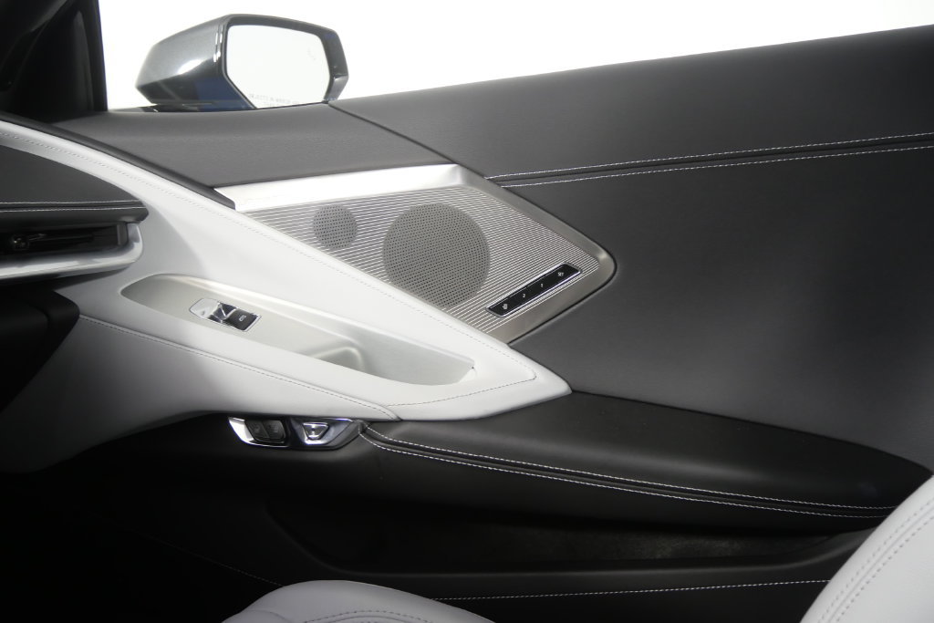 Used 2024 Chevrolet Corvette Stingray Preferred Conv w/ Z51 Performance Package RWD image 29