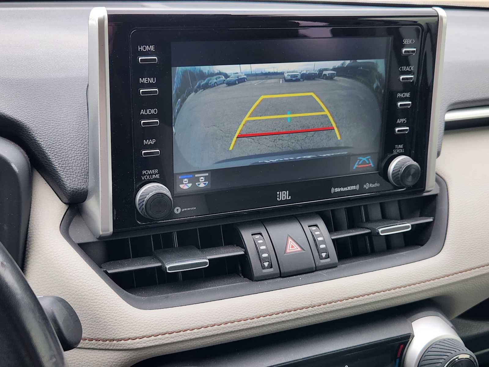 Used 2019 Toyota RAV4 Limited image 18