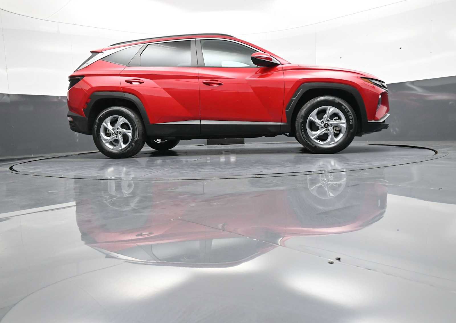 Certified 2023 Hyundai Tucson SEL AWD/4WD image 28